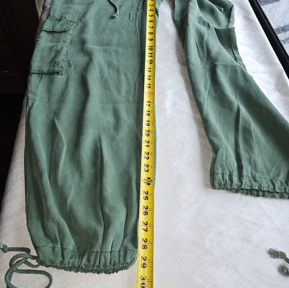 YFB Young Fabulous Broke womens Klem Cargo Pants Sz S - Picture 10 of 10